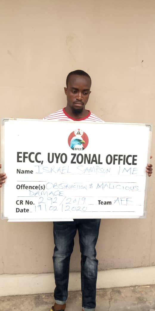 EFCC arraigns two for obstructing arrest of alleged money launderer