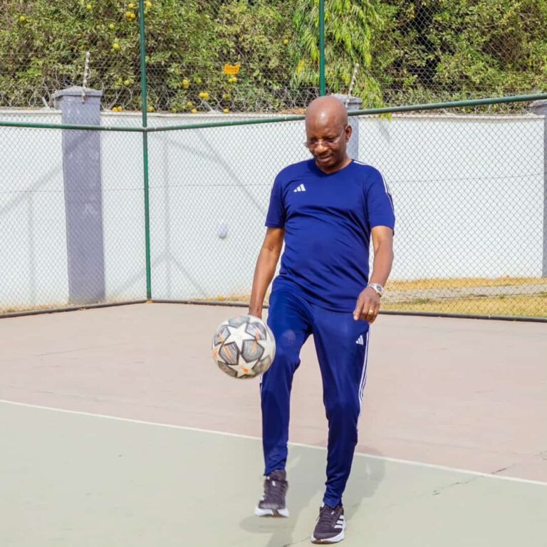 RAZOR NEWS PHOTO OF THE DAY:IGP displays football skills during weeknd sports drill