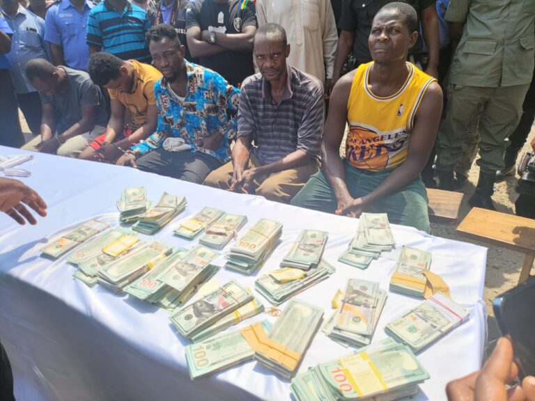 Police nab three suspected car thieves, fake dollar racketeers, recover 9 vehicles