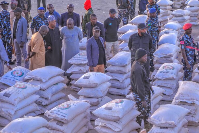 Governor Zulum shares Tinubu’s 100 trucks of grains to Borno community